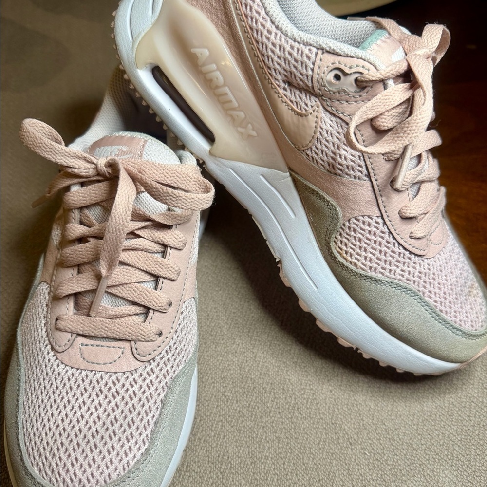Nike Air Max SYSTM Rose Pink Women's Size 7.5
Excellent condition